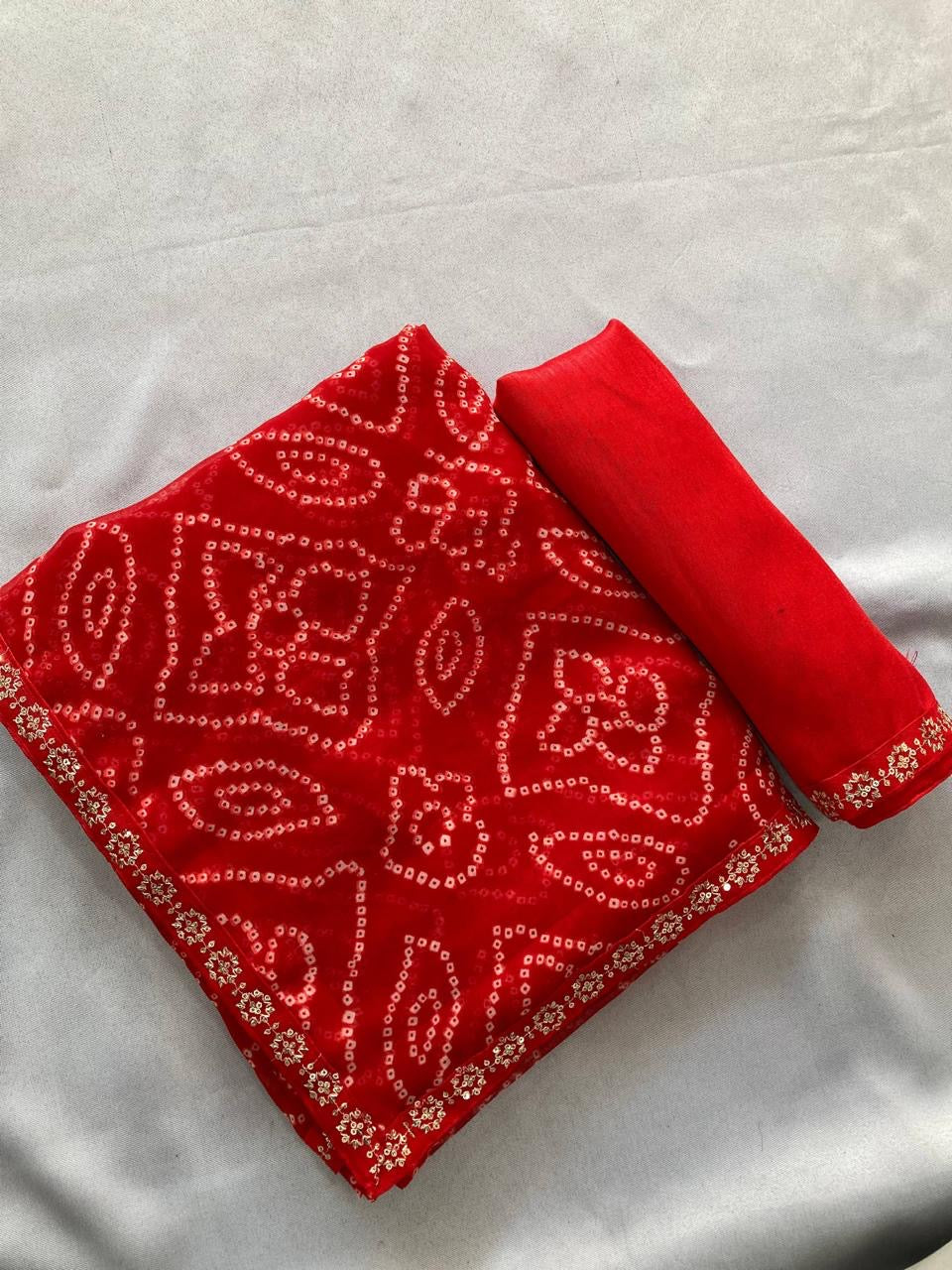 Elegant Georgette Saree | Un-Stitched Blouse