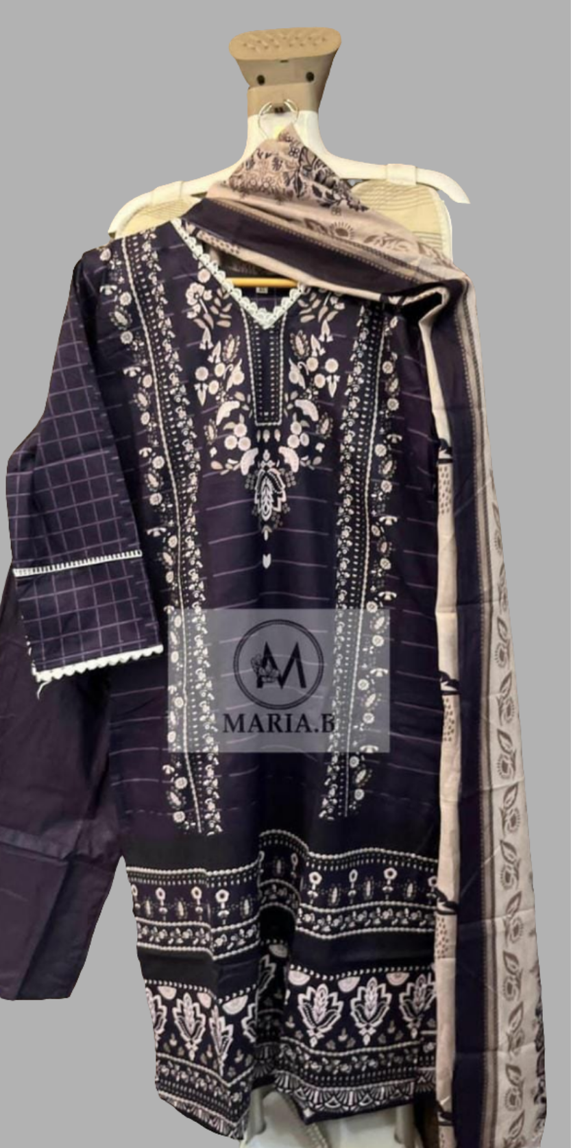 Pakistani lawn suit