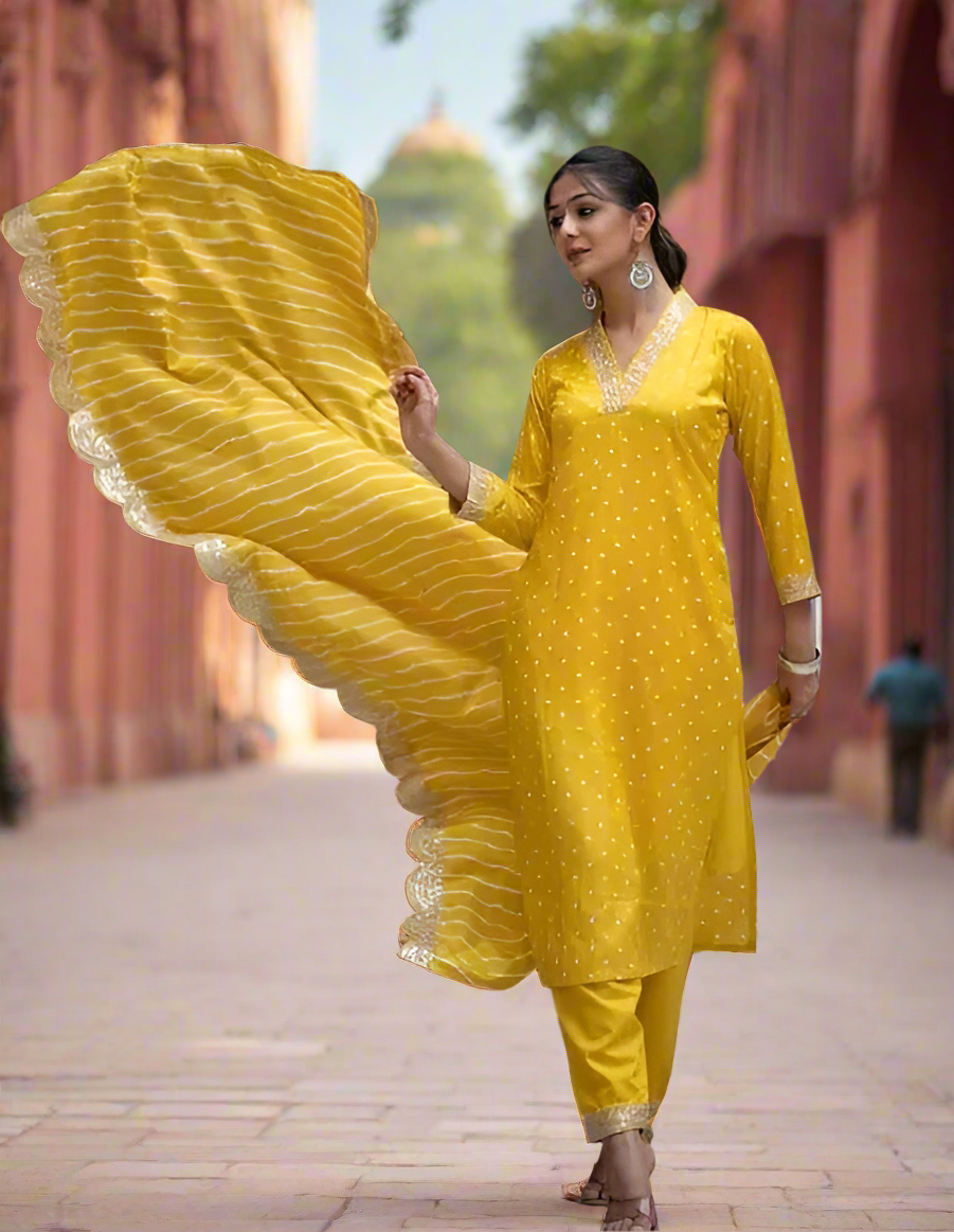 Bandhani Printed Regular Sequinned Kurta with Trousers||