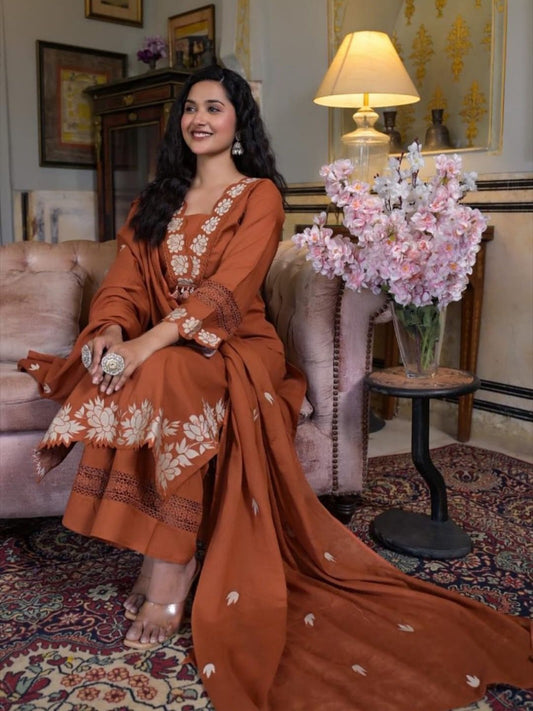 Beautiful Traditional Suit | 3Pcs Set |