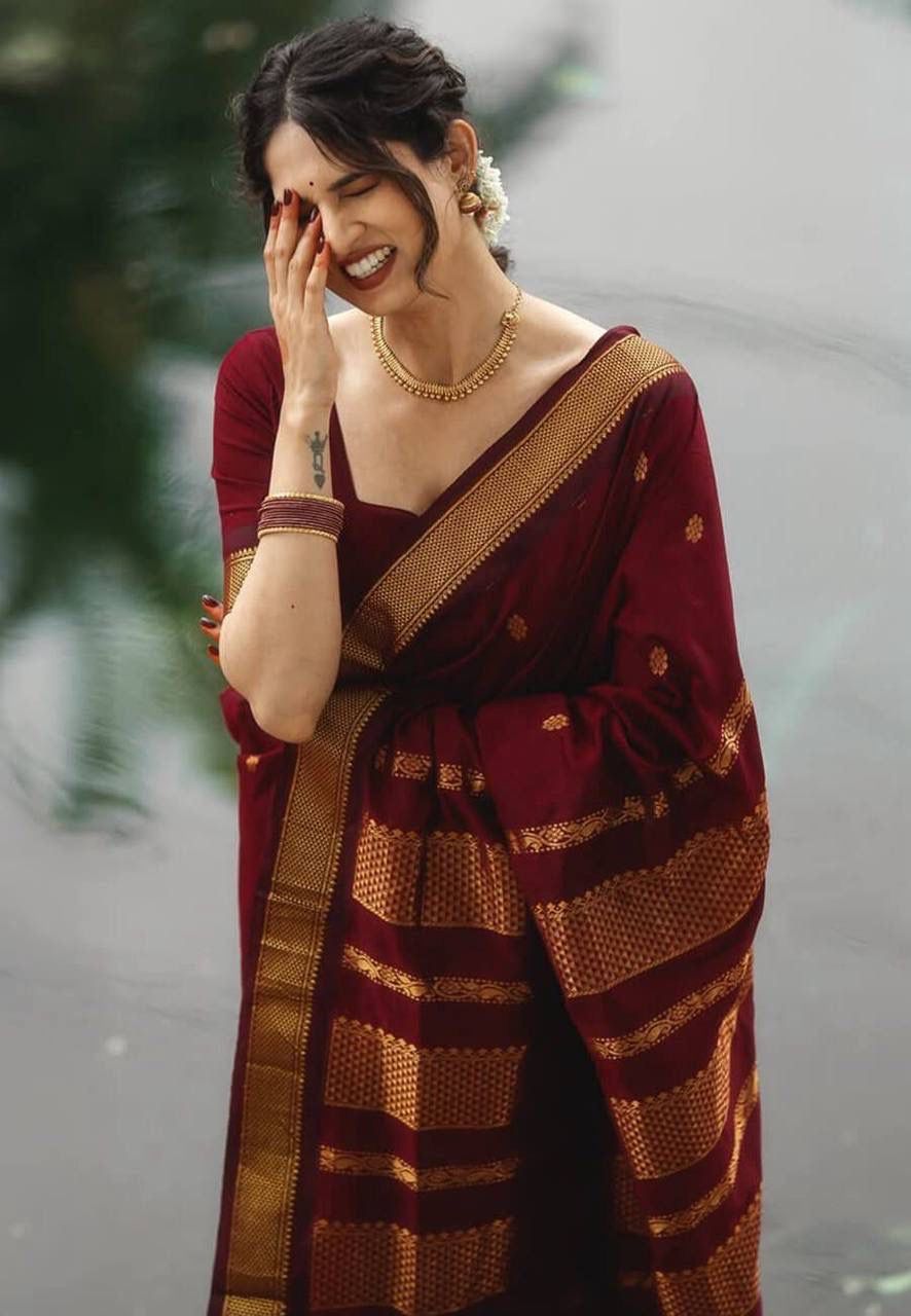 Elegant Banarsi Sarees | unstitch Blouse |