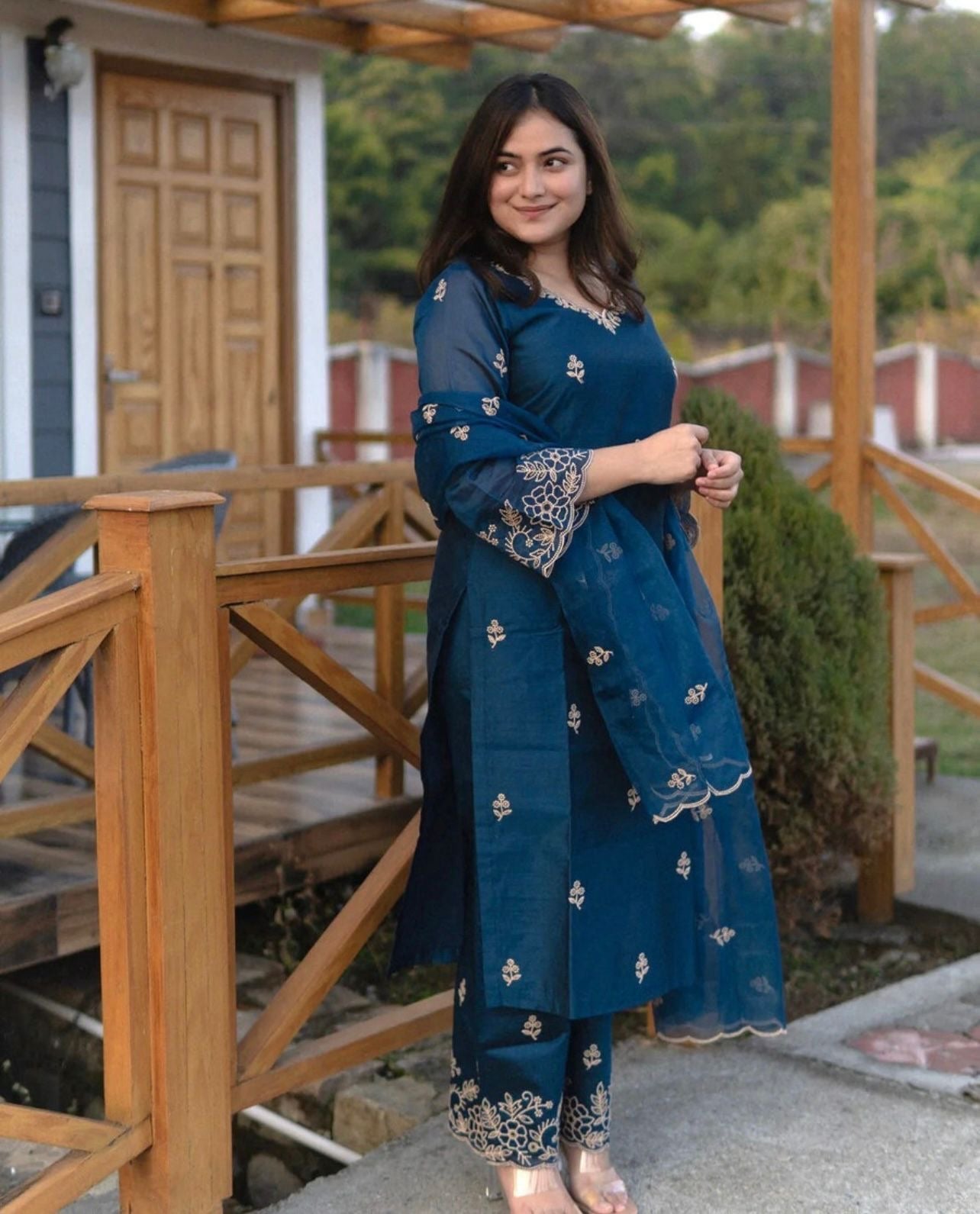 EriWaystyles Presenting New Designer Suit || 3Pcs Set ||