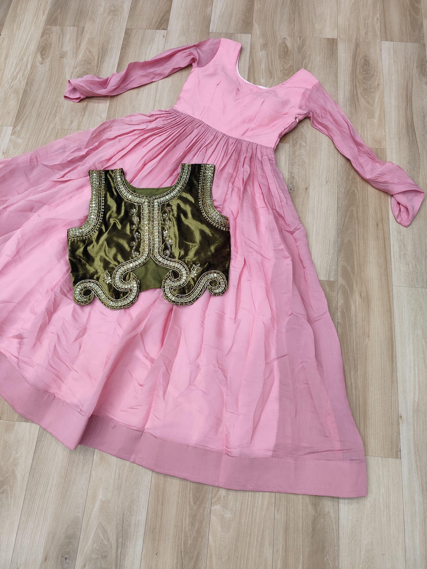 Beautiful Readymade Gown || Gown style || 2 PCs Set ||