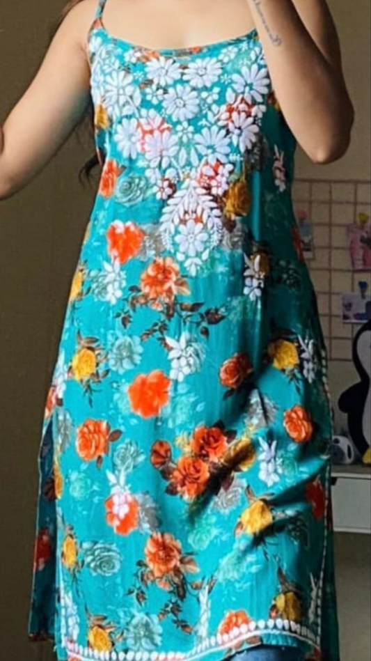 Cotton Chikankaari Kurti with White Floral Embroidery, Sleeveless, Casual Wear