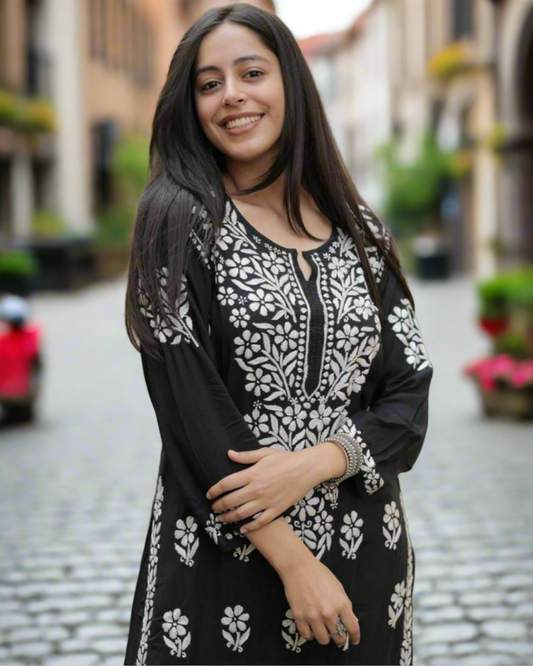 Elegant Chikankari Kurti with Pant Set.