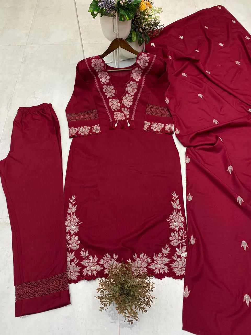 Beautiful Traditional Suit | 3Pcs Set |