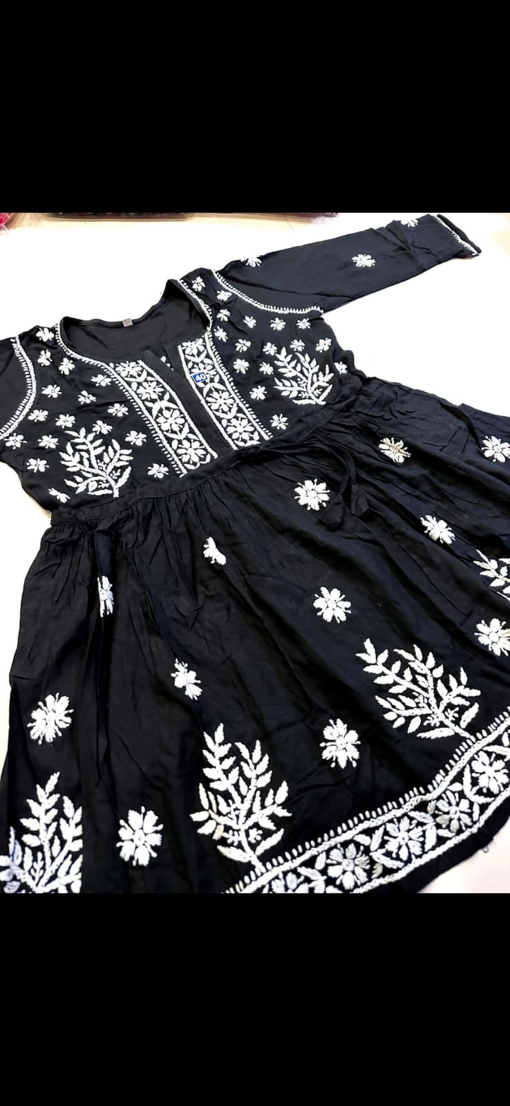 Chikankaari luchnowi short kutis: