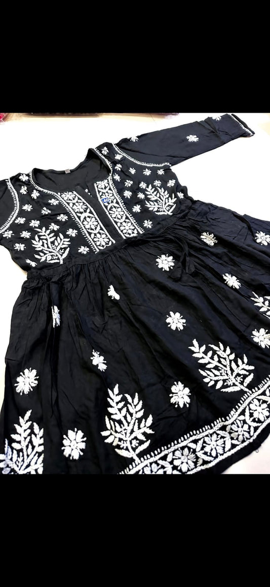 Chikankaari luchnowi short kutis: