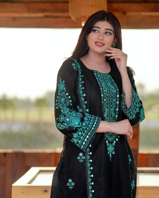 Beautiful Embroidery Work Suit| Mirror Work| 3 Pcs Set.