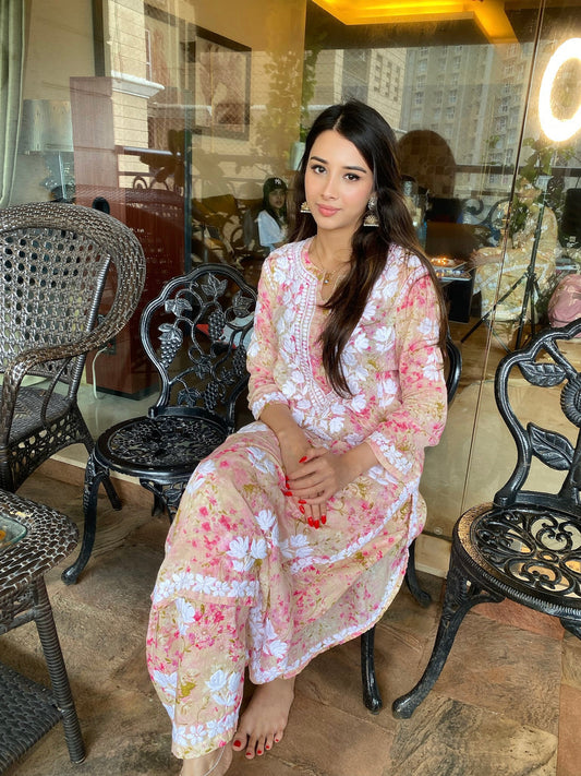 Elegant Chikankari Kurti with Pant Set.